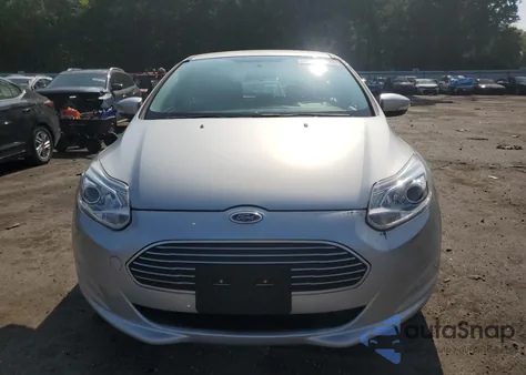 2016 Ford Focus Bev из США, поврежденный, VIN 1FADP3R43GL388327